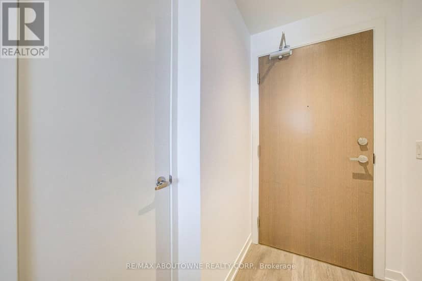 3102 - 20 Richardson Street — photo 6 of 40