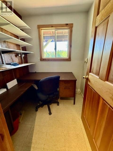 760 River Rd — photo 23 of 40