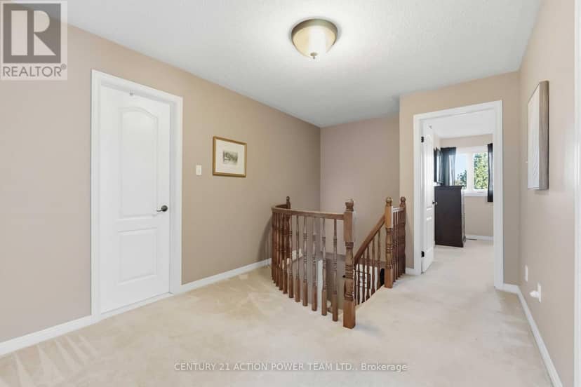 1032 Sheenboro Crescent — photo 18 of 40