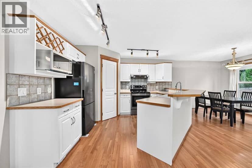 234 Somerglen Way SW, Calgary, photo 5