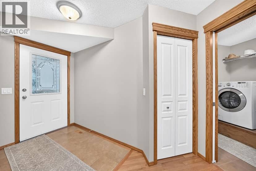 234 Somerglen Way SW, Calgary, photo 3