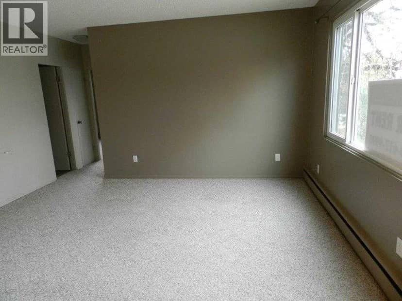 #, 9802 98 Avenue, Peace River, photo 5