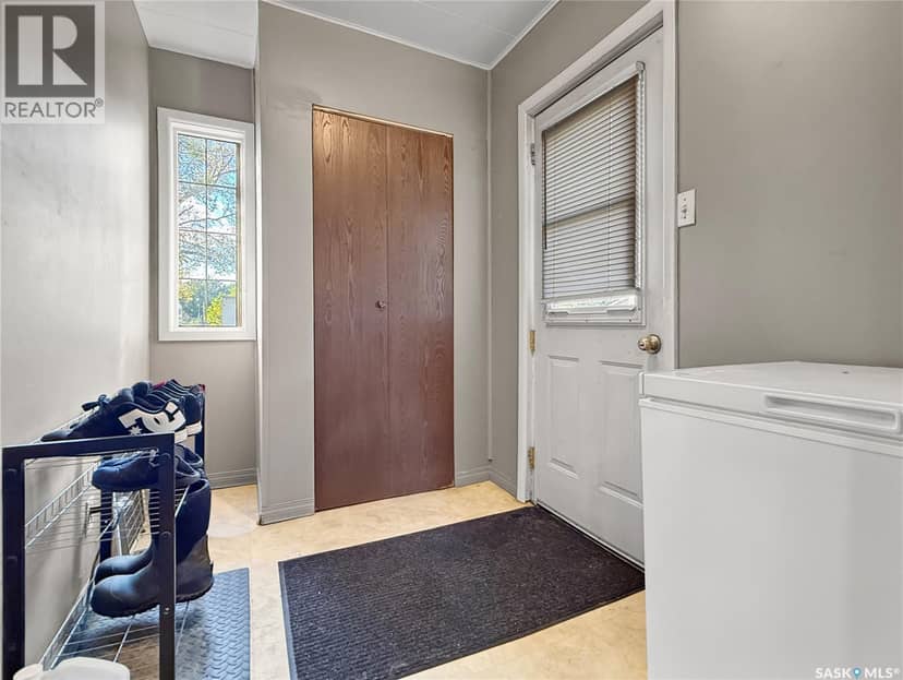 24 14th AVENUE SE — photo 15 of 21