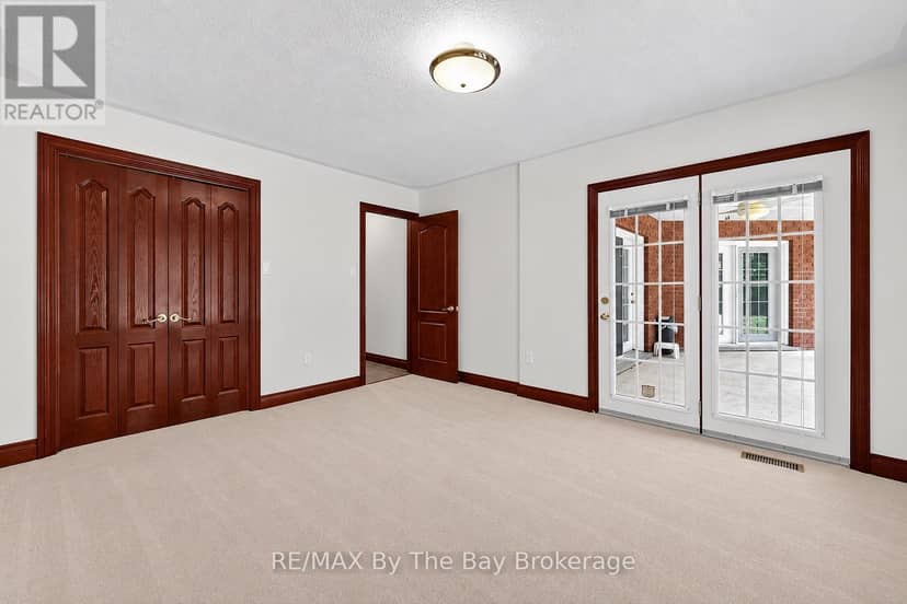 90 Goldfinch Crescent — photo 27 of 40