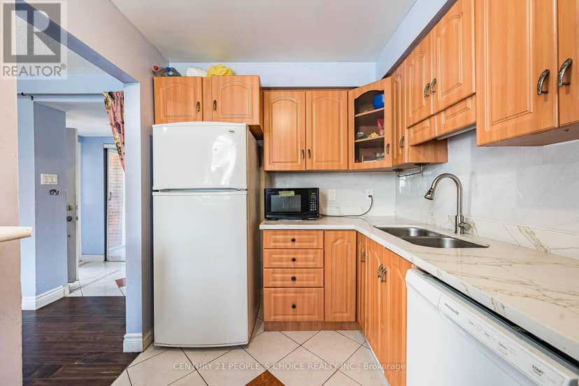 2 - 242 John Garland Boulevard — photo 18 of 30