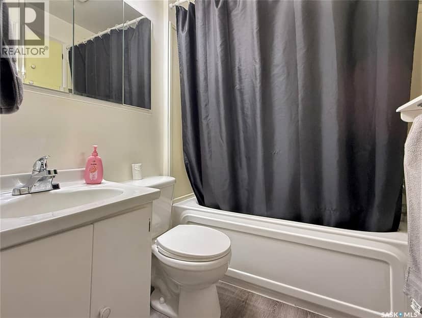378 9th AVENUE NW — photo 9 of 24