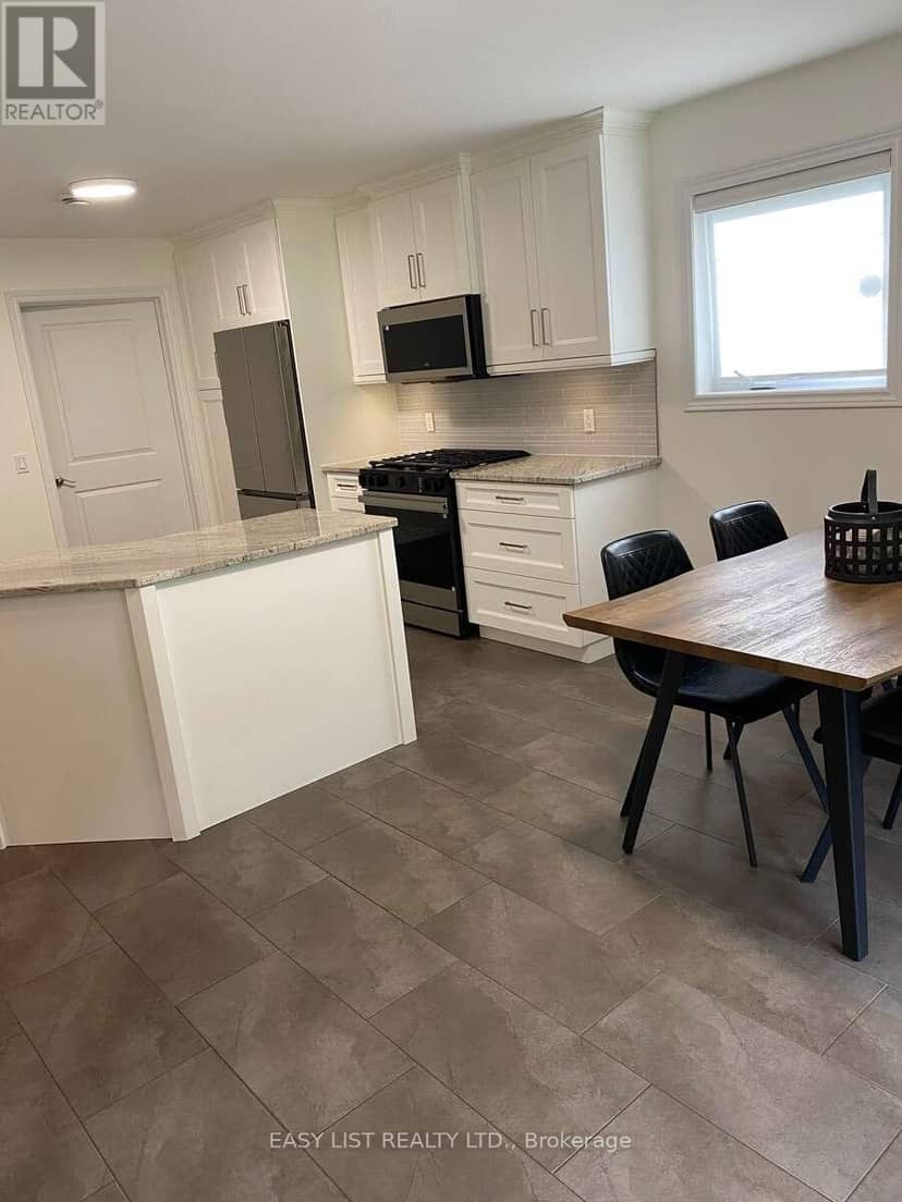 9053 Indian Creek Line E — photo 16 of 28
