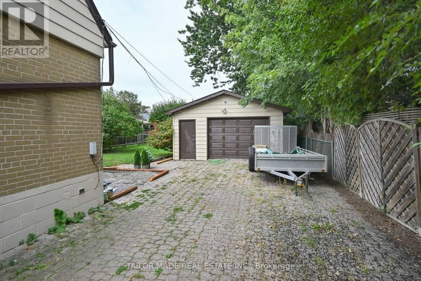 88 McCaul Street — photo 25 of 26