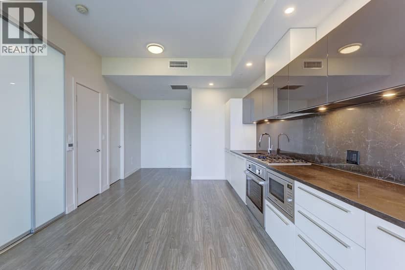 9XX 6383 MCKAY AVENUE, Burnaby, photo 2