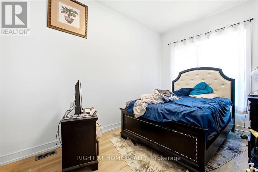 3717 Quayside Drive — photo 23 of 39