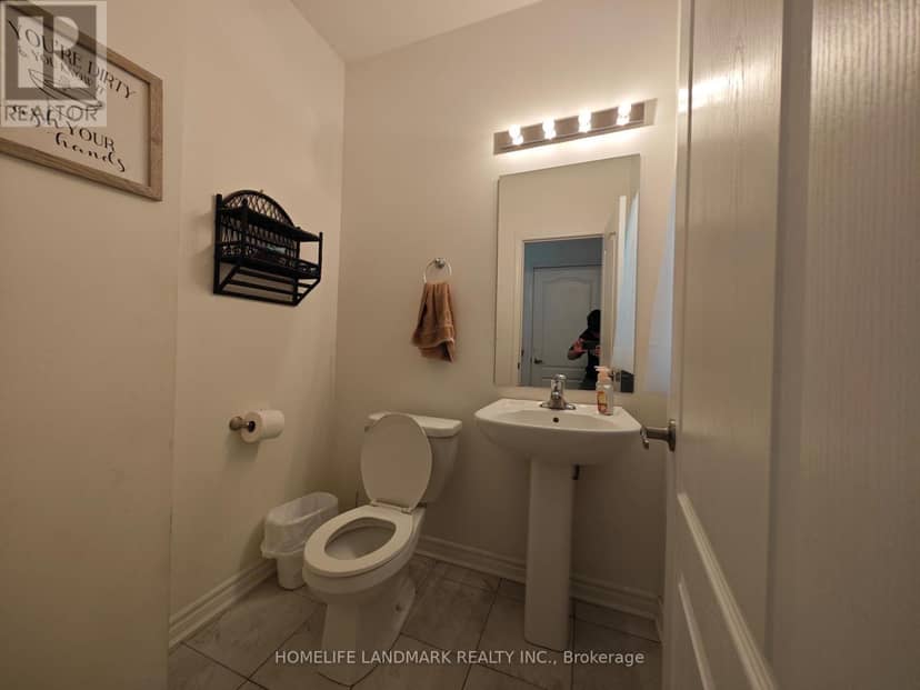 12 Catamaran Drive — photo 4 of 28