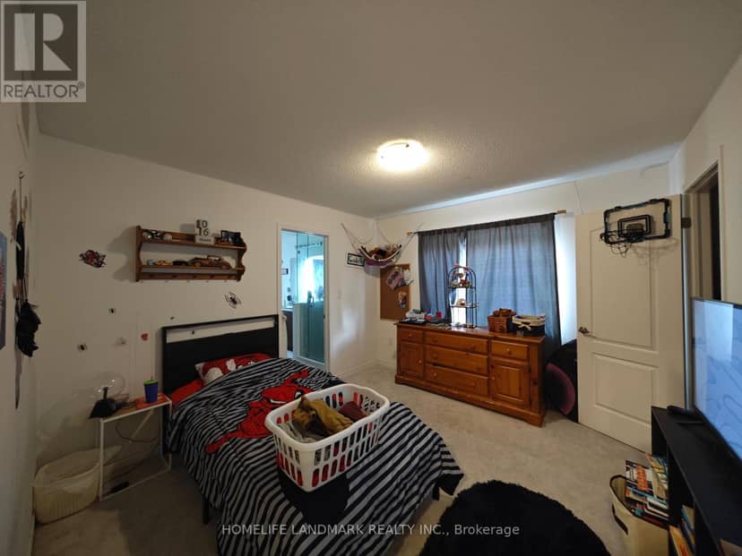 12 Catamaran Drive — photo 23 of 28