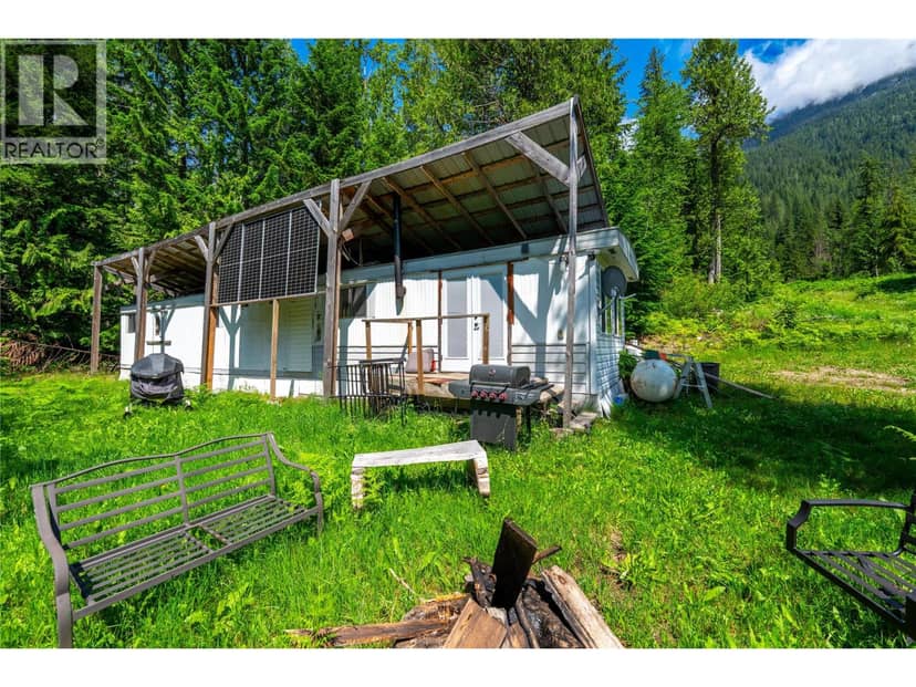7455 19 Mile Road, Revelstoke