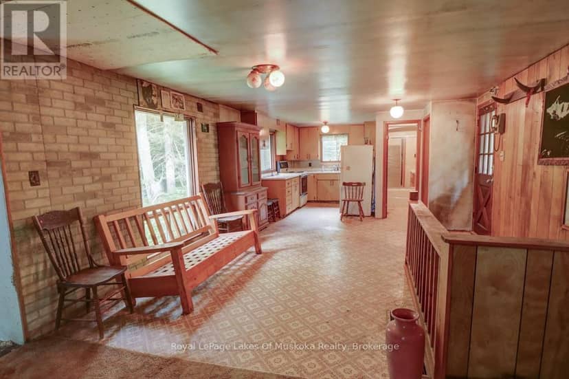 182 Old School House Road — photo 7 of 32