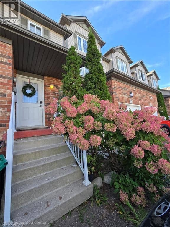 286 SOPHIA Crescent — photo 4 of 38