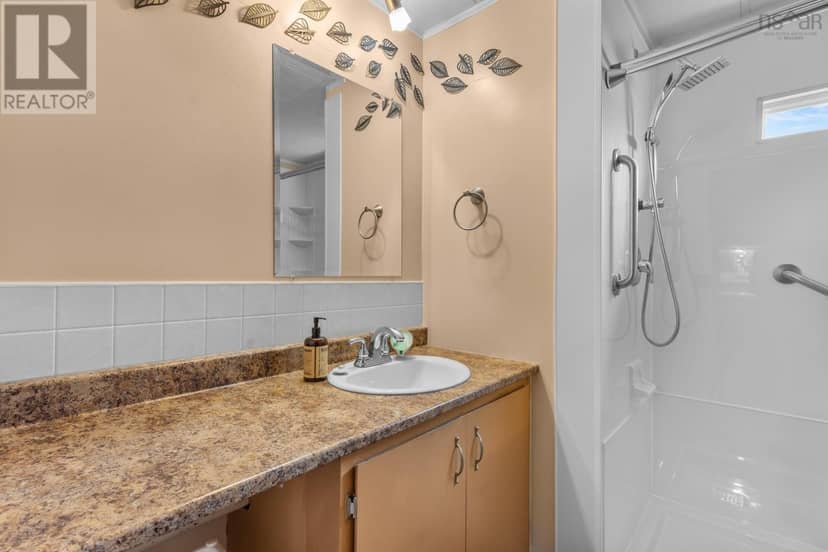 64 Bridget Avenue — photo 19 of 35