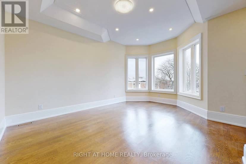 10 Jocelyn Crescent — photo 30 of 40