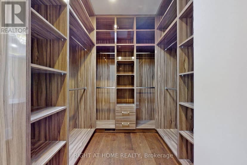10 Jocelyn Crescent — photo 35 of 40