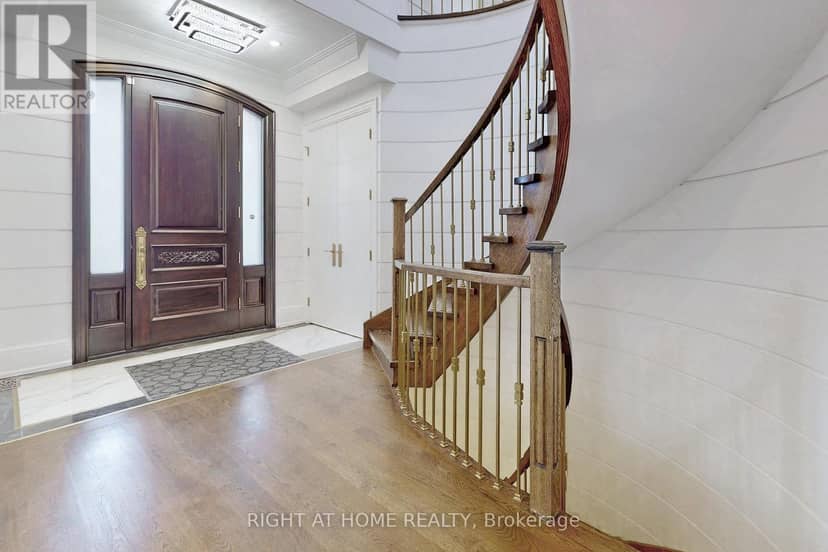 10 Jocelyn Crescent, Toronto, photo 4