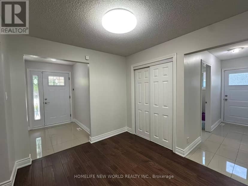 10 Epping Court — photo 3 of 27
