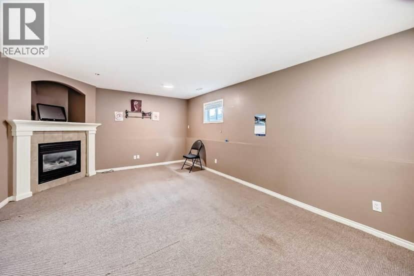 44 Canoe Square SW — photo 28 of 40