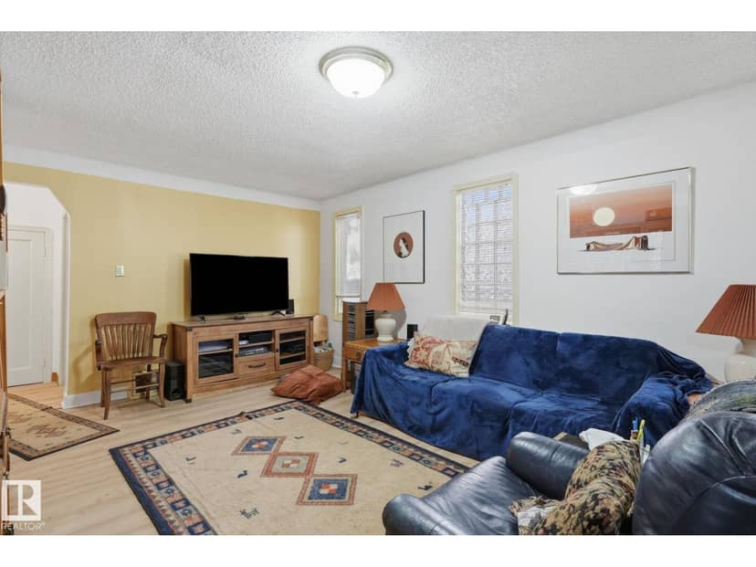 9628 100A ST NW, Edmonton, photo 4