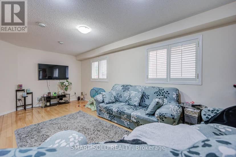 68 Harmony Road — photo 3 of 40