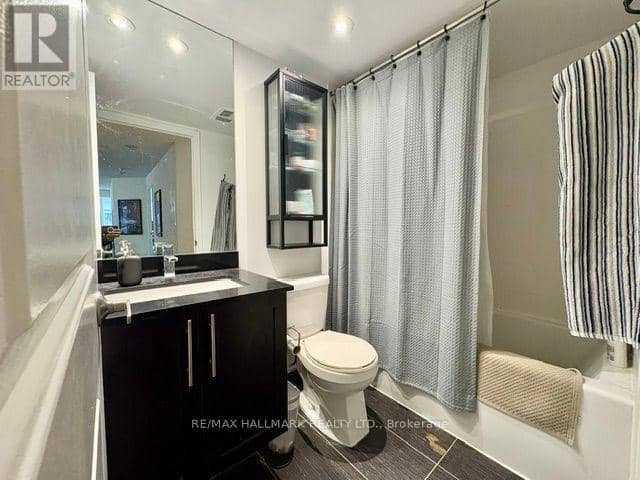206 - 400 Adelaide Street E — photo 17 of 32