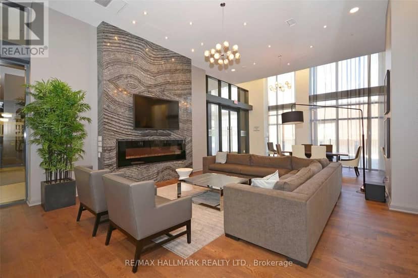 206 - 400 Adelaide Street E — photo 28 of 32