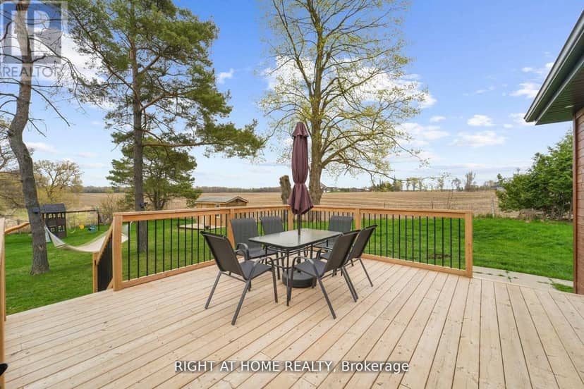17083 Warden Avenue — photo 21 of 35