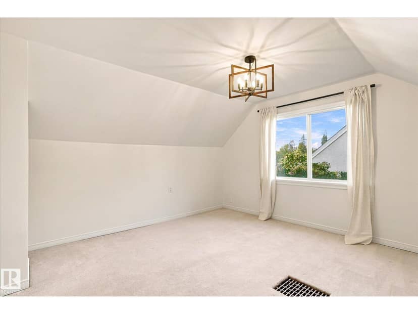 11718 129 ST NW — photo 20 of 29
