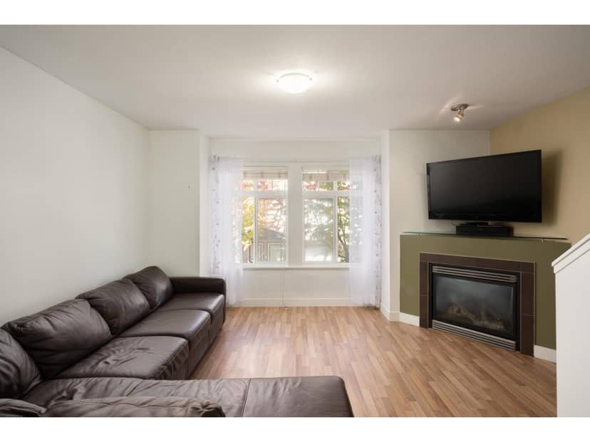 27 19448 68 AVENUE, Surrey, photo 6