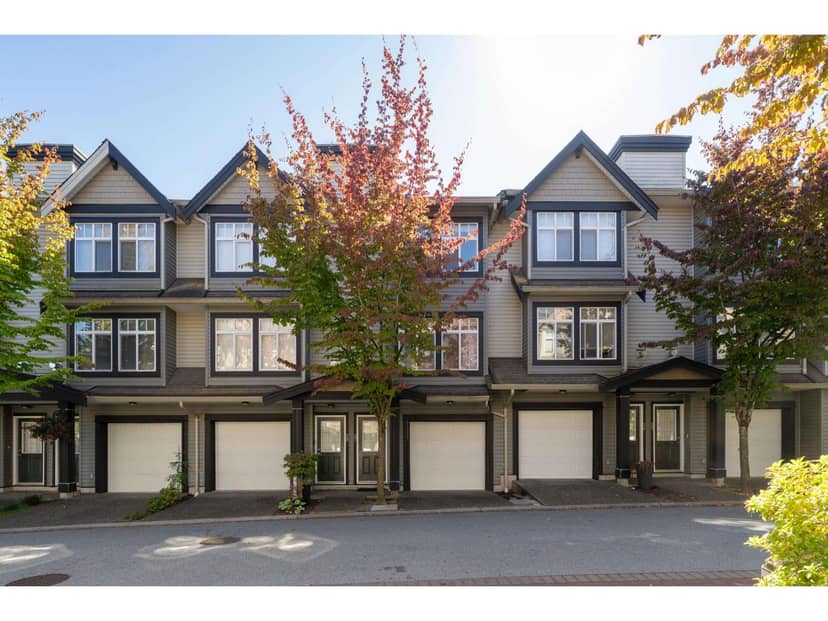 27 19448 68 AVENUE, Surrey, photo 2