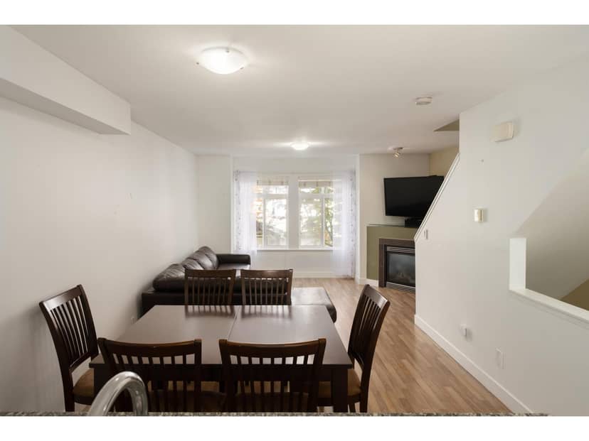 27 19448 68 AVENUE, Surrey, photo 7