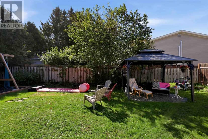 15 Sutton PL — photo 33 of 37