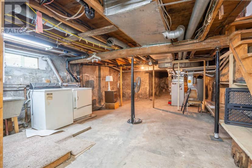 225 Beverley ST — photo 21 of 28