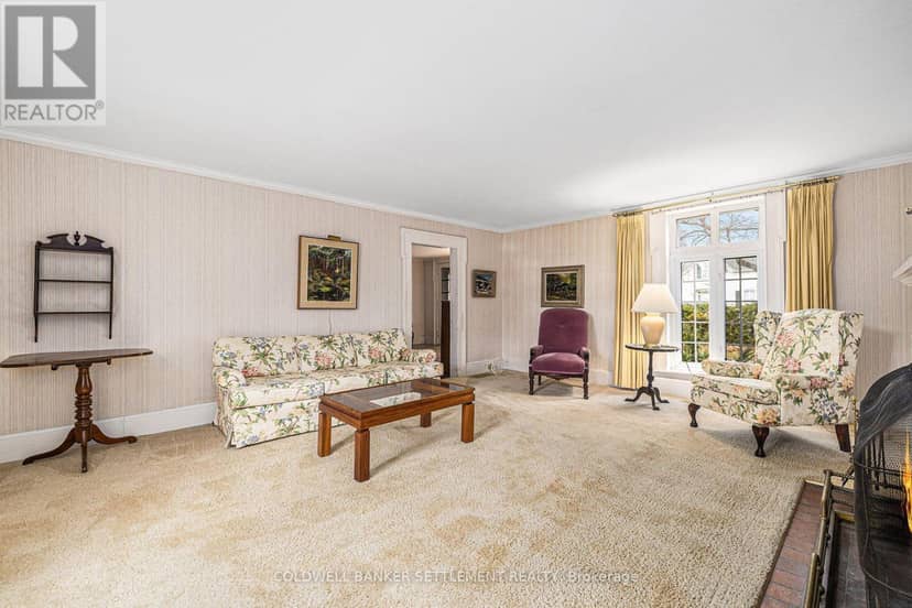 68 Wilson Street W — photo 12 of 40