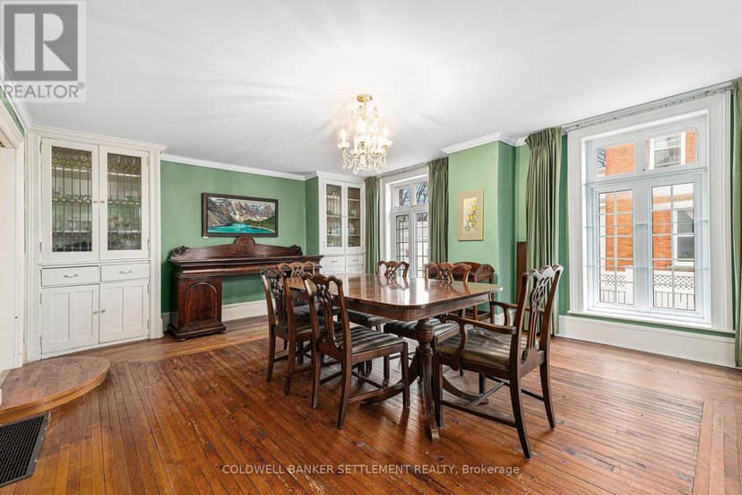 68 Wilson Street W — photo 14 of 40