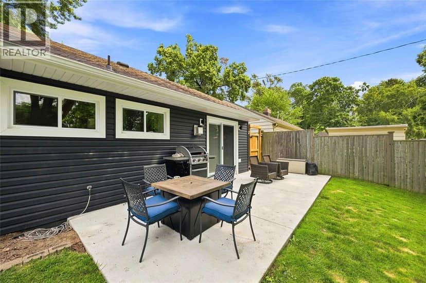 887 McCaw Street — photo 25 of 32