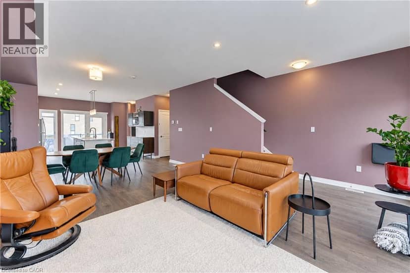 15 BENNINGER Drive, Kitchener, photo 4