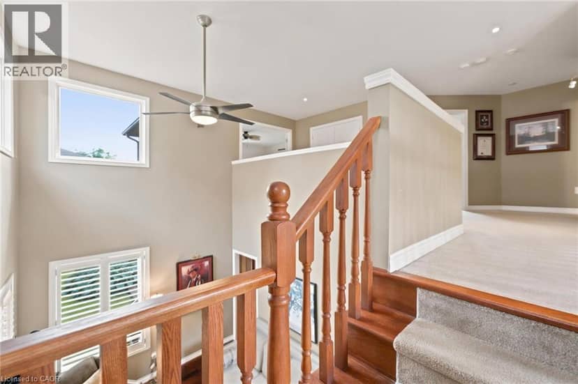 207 VALRIDGE Drive — photo 18 of 40