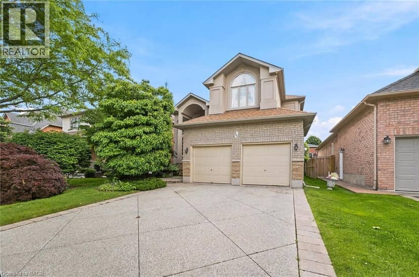 207 VALRIDGE Drive, Ancaster, photo 2