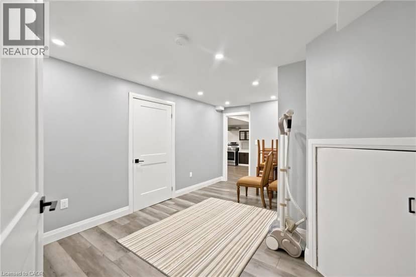 207 VALRIDGE Drive — photo 30 of 40