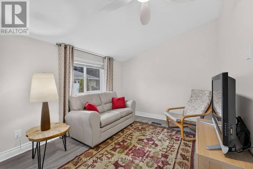 241 Lewis Street E — photo 16 of 40