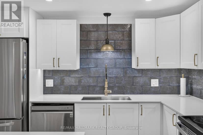 241 Lewis Street E — photo 10 of 40