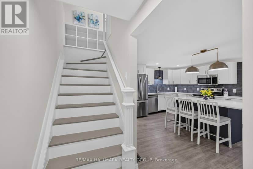 241 Lewis Street E — photo 21 of 40