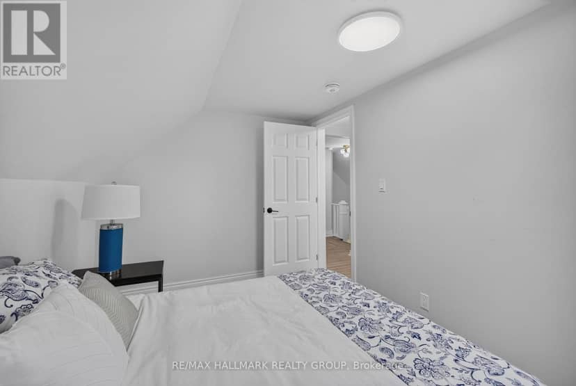 241 Lewis Street E — photo 32 of 40
