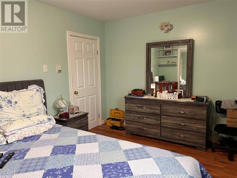 39 Montagnais Road — photo 10 of 23
