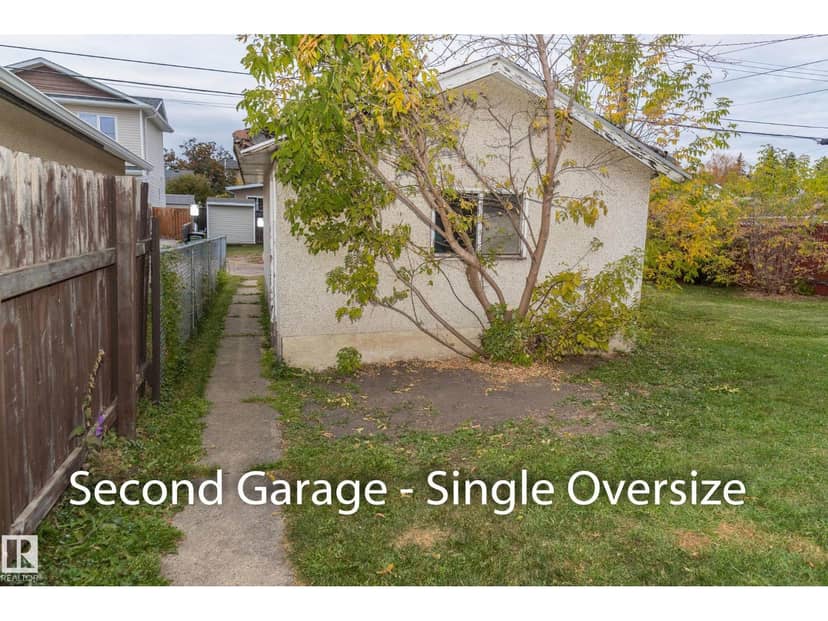 10512 55 AV NW — photo 30 of 31