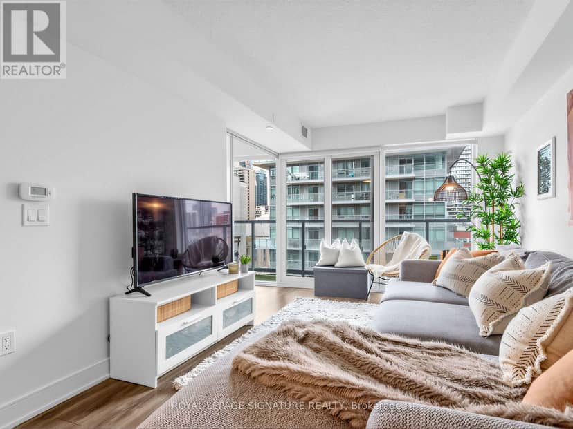 1204 - 89 McGill Street — photo 16 of 35